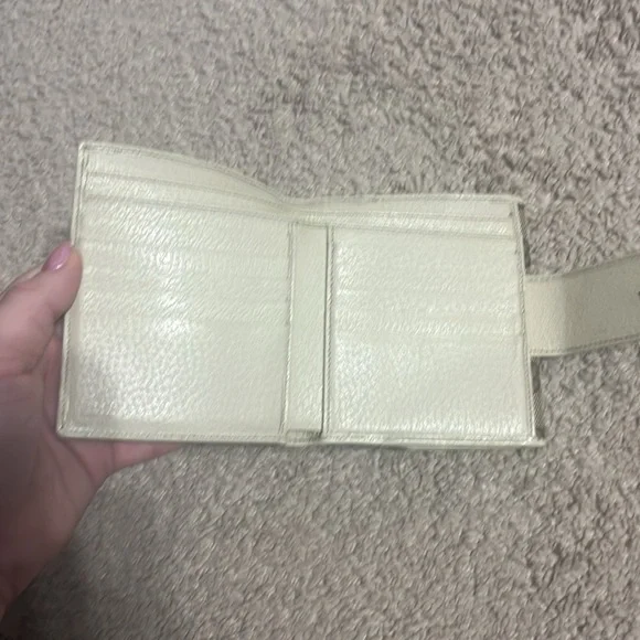 Gucci Wallet - Picture 7 of 11